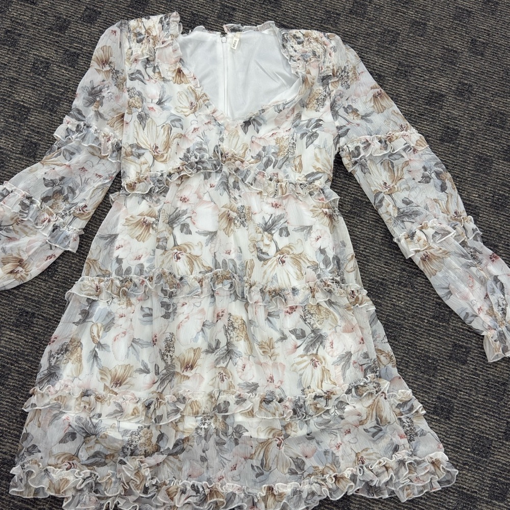 Boutique purchase /Floral Ruffle Long Sleeve Dress by Sage‎